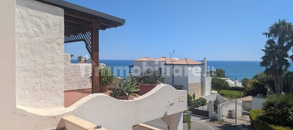 Вилла с 4 спальнями в Кротоне, Италия № 264996 14