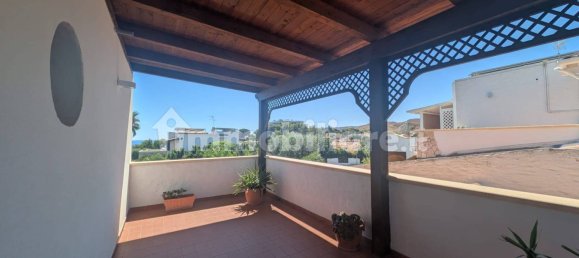 Вилла с 4 спальнями в Кротоне, Италия № 264996 8