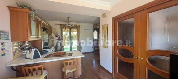 Вилла с 4 спальнями в Кротоне, Италия № 264996 35