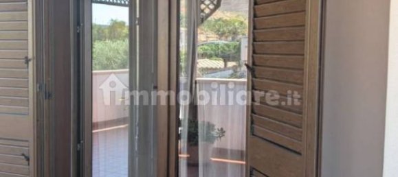 Вилла с 4 спальнями в Кротоне, Италия № 264996 13