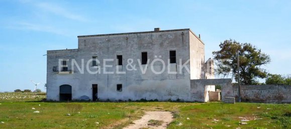 Casa de 22 habitaciónes en Manduria, Italy No. 127360 4