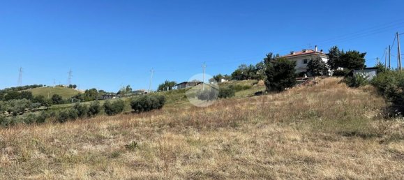 Grundstück in Roseto degli Abruzzi, Italy 7000m², Nr. 286788 7