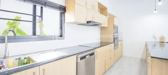 4 bedrooms House in Rawai, Thailand No. 60607 11