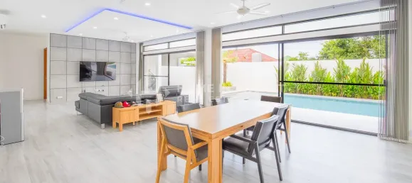 4 bedrooms House in Rawai, Thailand No. 60607 8