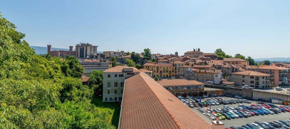7 bedrooms Apartment in Ivrea, Italy No. 380311 24