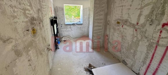 5 bedrooms Villa in Avella, Italy No. 323650 16