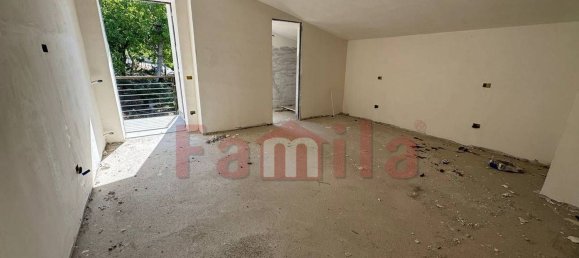 5 bedrooms Villa in Avella, Italy No. 323650 18