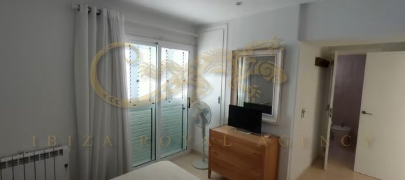 1 bedroom Apartment in San Antonio De Portmany, Spain No. 1073 4