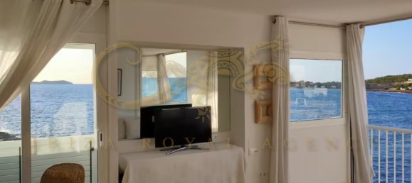 1 bedroom Apartment in San Antonio De Portmany, Spain No. 1073 5