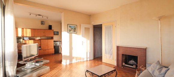 2 bedrooms Apartment in Clamart, France No. 163538 2
