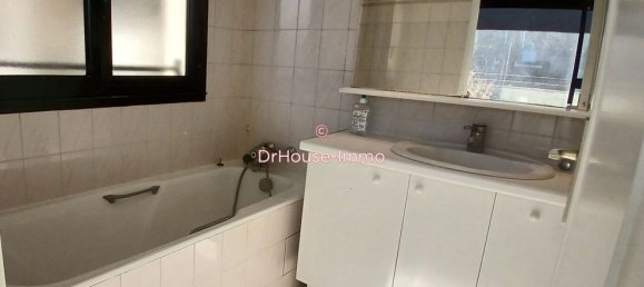 1 bedroom Apartment in Le Raincy, France No. 170157 9