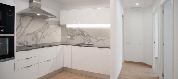 Квартира с 2 спальнями в Сантс-Монтжуик, Испания № 77422 3