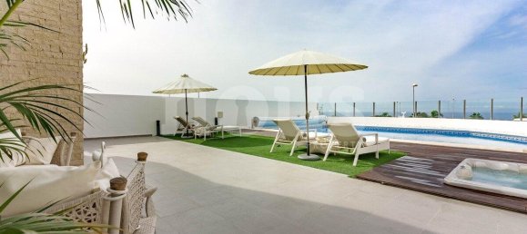 3 bedrooms Villa in Adeje, Spain No. 16188 16