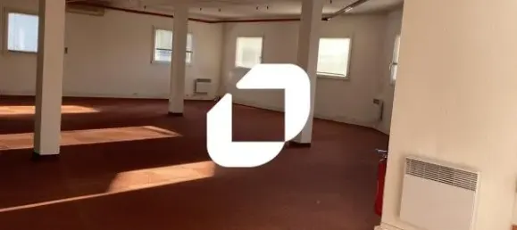 405m² Office in Sassenage, France No. 302418 13