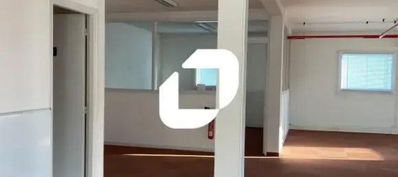 405m² Office in Sassenage, France No. 302418 10