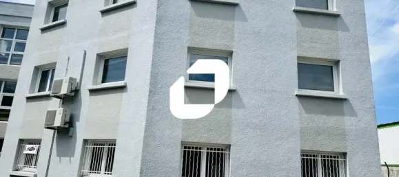 405m² Office in Sassenage, France No. 302418 2