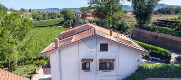 8غرفة فيلا في Pianella, Italy رقم 131551 9