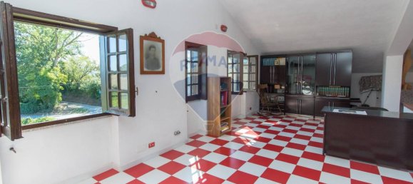 8غرفة فيلا في Pianella, Italy رقم 131551 44