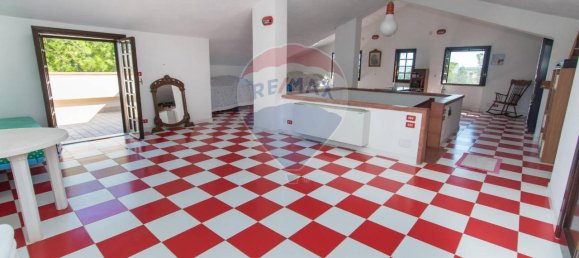 8غرفة فيلا في Pianella, Italy رقم 131551 38