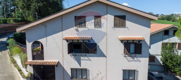 8غرفة فيلا في Pianella, Italy رقم 131551 8