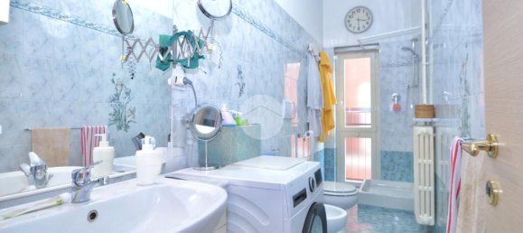 Квартира с 4 комнатами в Турин, Италия № 301183 27