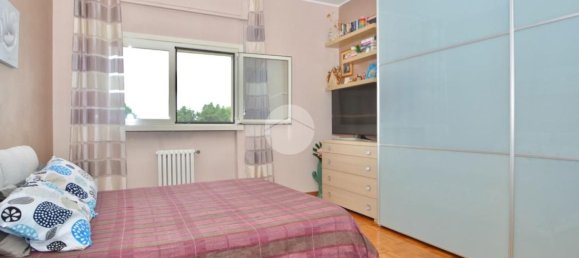 Квартира с 4 комнатами в Турин, Италия № 301183 24