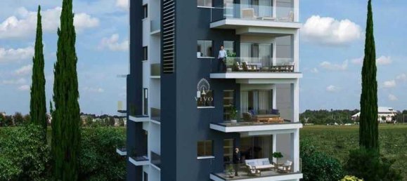 3 bedrooms Apartment in Limassol, Cyprus No. 19391 2