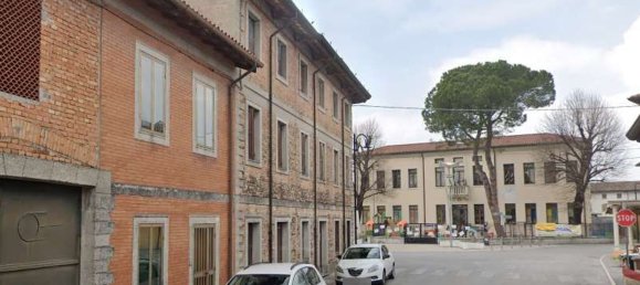 9 bedrooms House in Pordenone, Italy No. 381709 2