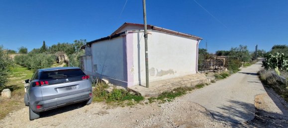 Земельный участок 1370м² в Трани, Италия № 105585 18