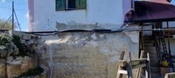 Земельный участок 1370м² в Трани, Италия № 105585 3