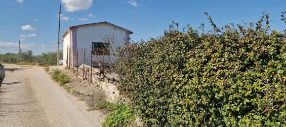 Земельный участок 1370м² в Трани, Италия № 105585 5