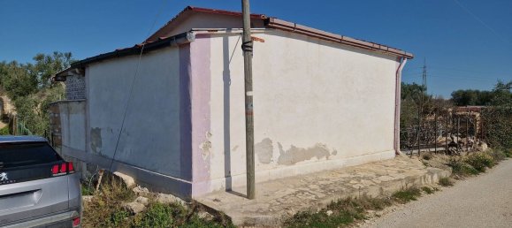 Земельный участок 1370м² в Трани, Италия № 105585 17