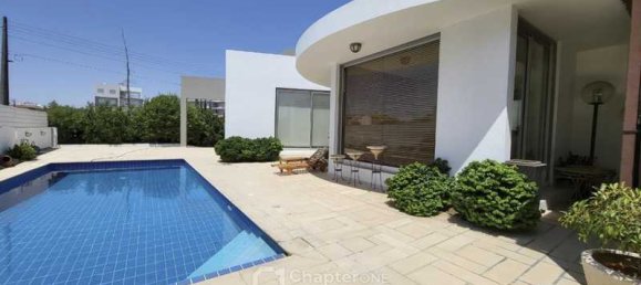 5 bedrooms Villa in Strovolos, Cyprus No. 21172 15