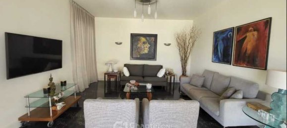 5 bedrooms Villa in Strovolos, Cyprus No. 21172 9