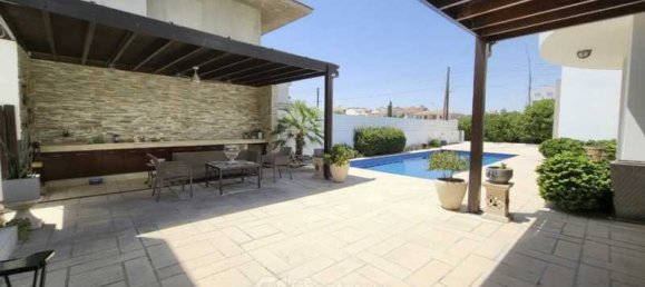 5 bedrooms Villa in Strovolos, Cyprus No. 21172 16
