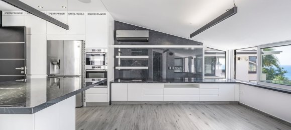 5 bedrooms Villa in Paphos, Cyprus No. 10259 12