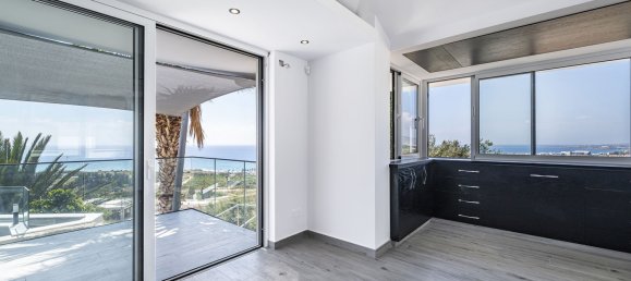 5 bedrooms Villa in Paphos, Cyprus No. 10259 13