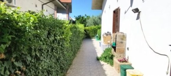 7 bedrooms Villa in Pianella, Italy No. 376905 24