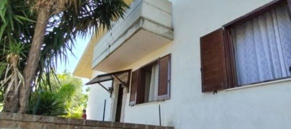 7 bedrooms Villa in Pianella, Italy No. 376905 9