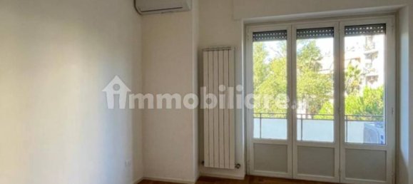 2 bedrooms Apartment in Pescara, Italy No. 339696 2