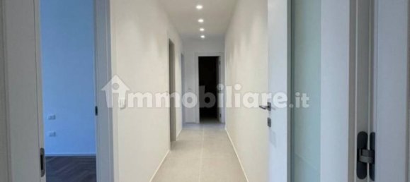 2 bedrooms Apartment in Pescara, Italy No. 339696 11
