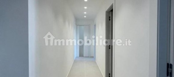 2 bedrooms Apartment in Pescara, Italy No. 339696 18