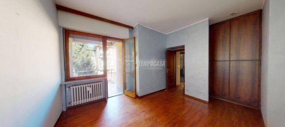 1 bedroom Apartment in Turin, Italy No. 172335 2