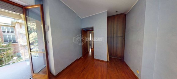 1 bedroom Apartment in Turin, Italy No. 172335 5