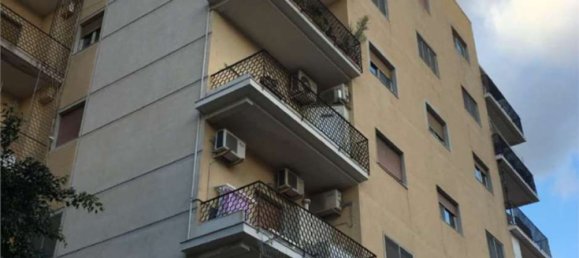 5 rooms Apartment in Messina, Italy No. 47931 17
