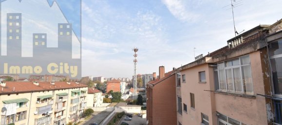 2 rooms Apartment in Turin, Italy No. 126973 9