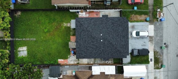 118.91m² Land for sale in Miami, Miami-Dade, Florida, USA № 614230 3