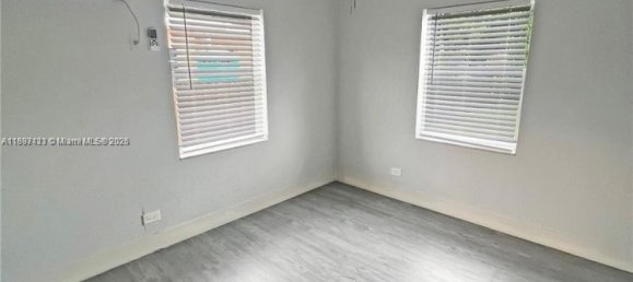 118.91m² Land for sale in Miami, Miami-Dade, Florida, USA № 614230 11