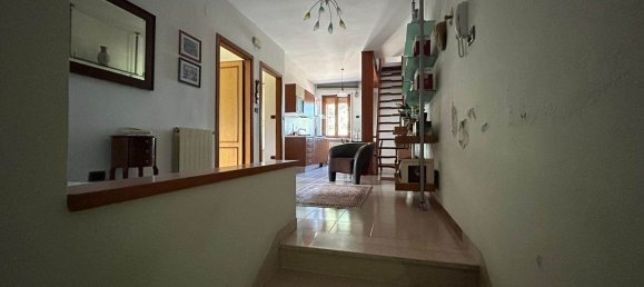4-salle Appartement à Lanciano, Italy No. 80483 3