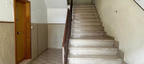 4-salle Appartement à Lanciano, Italy No. 80483 10